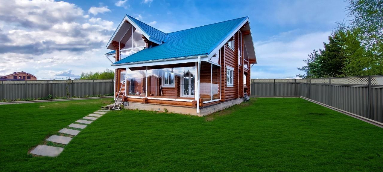 Мягкие окна на веранде загородного дома в Киреевске